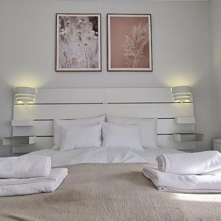 Lugas Apartman Miskolctapolca 2 Haloszoba Dezsa Es Jakuzzi Koezel A Barlangfuerdohoez Extérieur photo