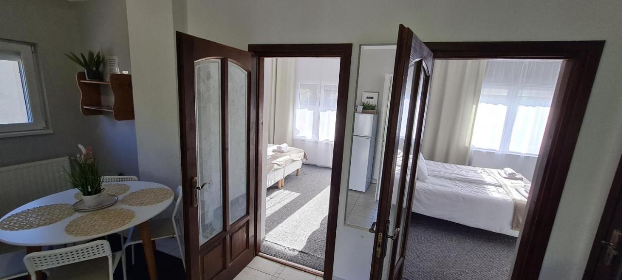 Lugas Apartman Miskolctapolca 2 Haloszoba Dezsa Es Jakuzzi Koezel A Barlangfuerdohoez Extérieur photo