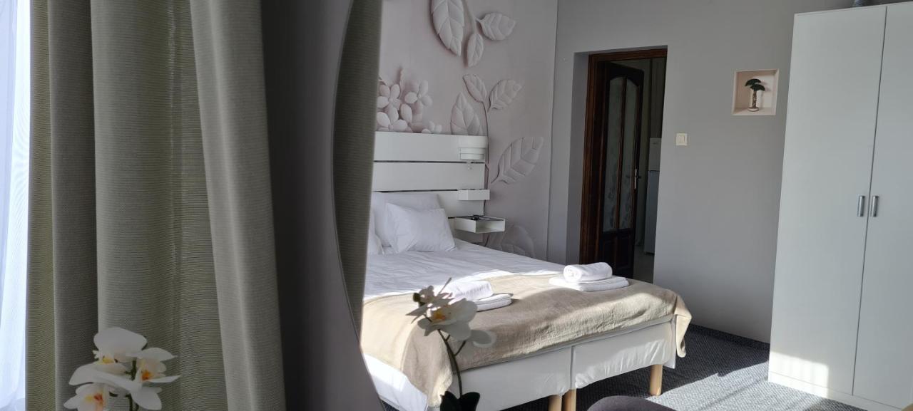 Lugas Apartman Miskolctapolca 2 Haloszoba Dezsa Es Jakuzzi Koezel A Barlangfuerdohoez Extérieur photo