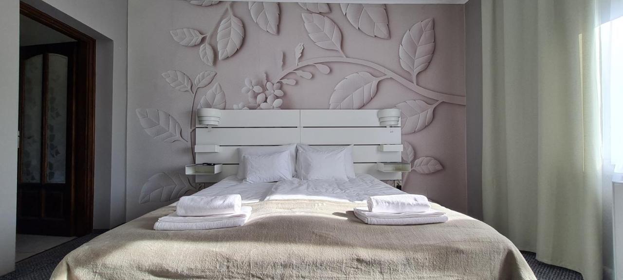 Lugas Apartman Miskolctapolca 2 Haloszoba Dezsa Es Jakuzzi Koezel A Barlangfuerdohoez Extérieur photo