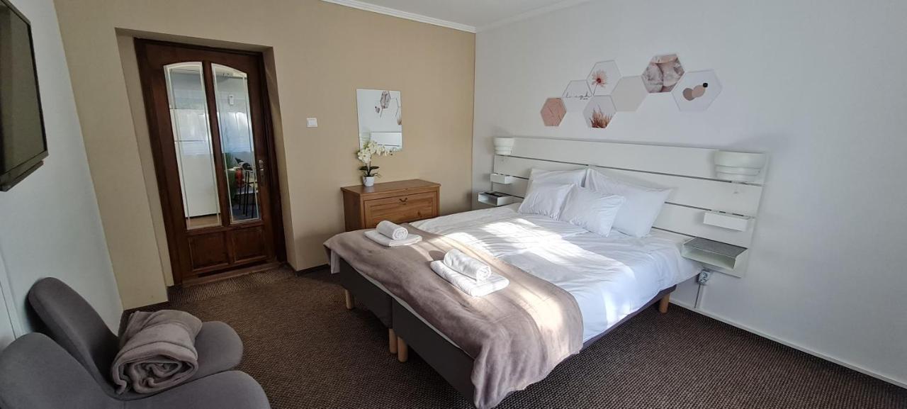 Lugas Apartman Miskolctapolca 2 Haloszoba Dezsa Es Jakuzzi Koezel A Barlangfuerdohoez Extérieur photo