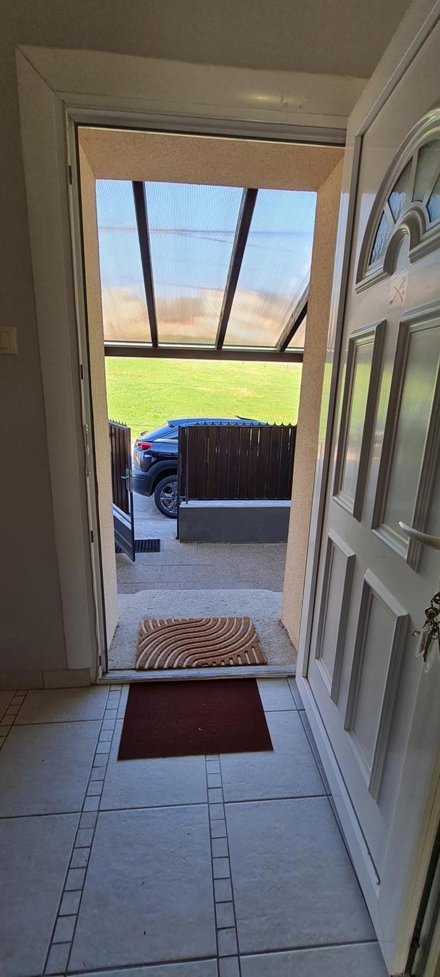 Lugas Apartman Miskolctapolca 2 Haloszoba Dezsa Es Jakuzzi Koezel A Barlangfuerdohoez Extérieur photo