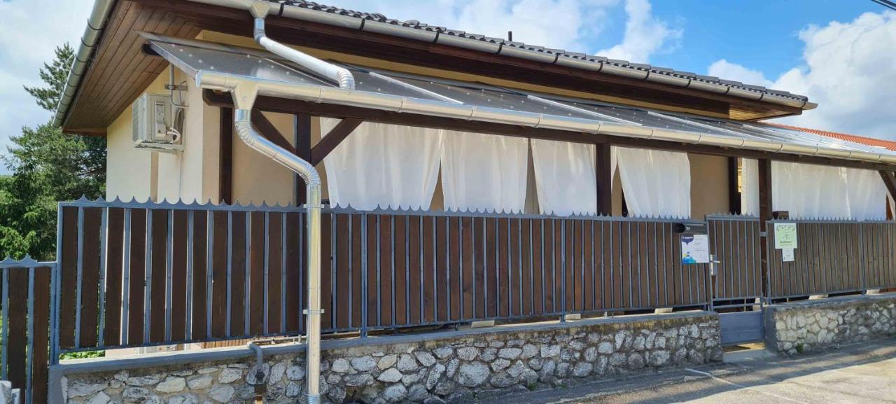 Lugas Apartman Miskolctapolca 2 Haloszoba Dezsa Es Jakuzzi Koezel A Barlangfuerdohoez Extérieur photo